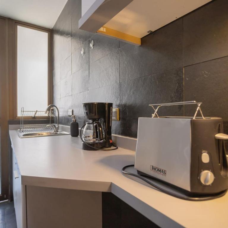 Your Stylish Urban Escape by Costanera Center - Apartment - 15