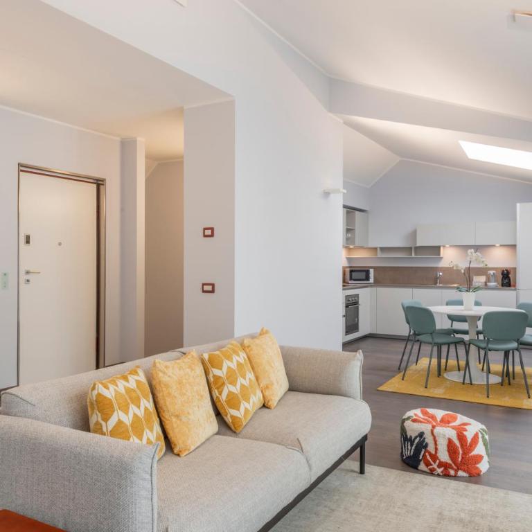 Fabbri Palace - B Home - Appartamento con 2 Camere da Letto, Balcone e Terrazza - 10