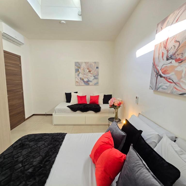 Raymihome Dante 2-Parking Privato - Appartamento con 3 Camere da Letto - 1