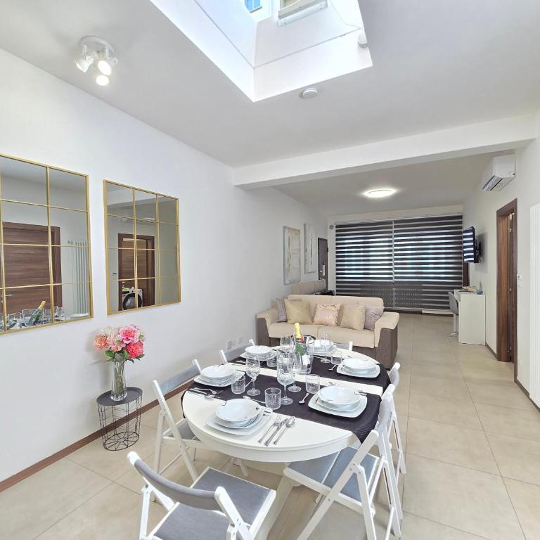 Raymihome Dante 2-Parking Privato - Appartamento con 3 Camere da Letto - 10