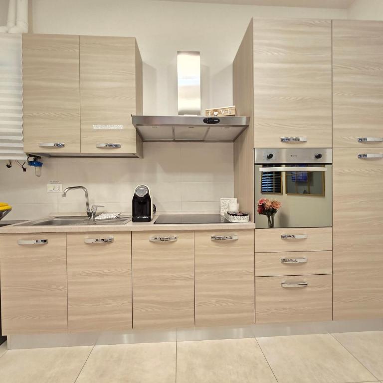 Raymihome Dante 2-Parking Privato - Appartamento con 3 Camere da Letto - 11