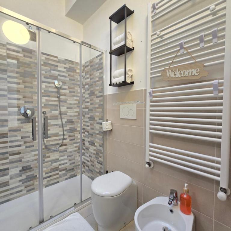 Raymihome Dante 2-Parking Privato - Appartamento con 3 Camere da Letto - 16