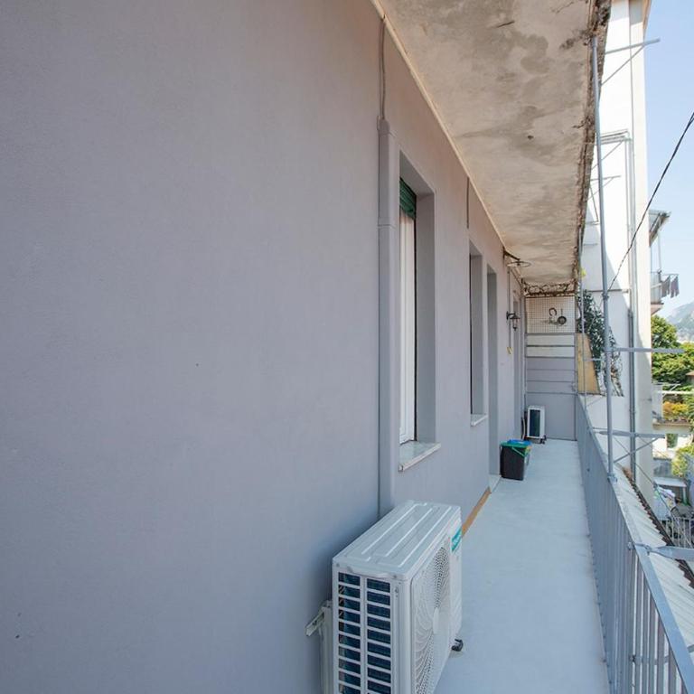 Elengante e Spazioso vicino al lago e al centro - Appartamento con 2 Camere da Letto e Balcone - 6