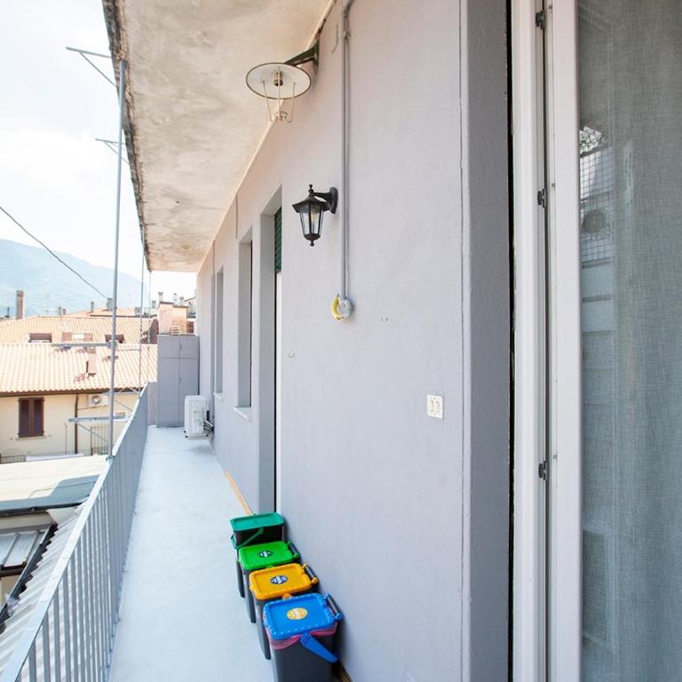 Elengante e Spazioso vicino al lago e al centro - Appartamento con 2 Camere da Letto e Balcone - 8