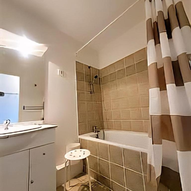 Superdévoluy T2 cosy avec terrasse sud - Vue sur Pic de Bure - One-Bedroom Apartment with Balcony and Mountain View - 8