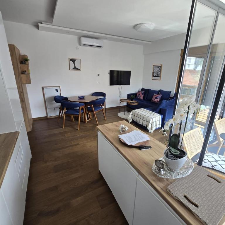Golden Pine Lux - One-Bedroom Apartment - 27