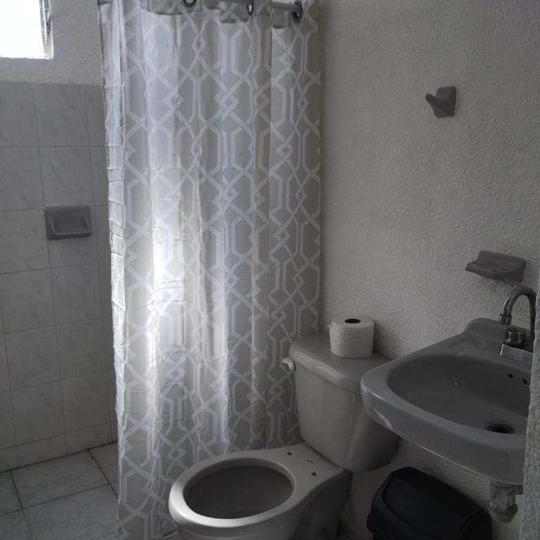 hermosa casa siete camas tres recamaras con piscina - Three-Bedroom Villa - 21