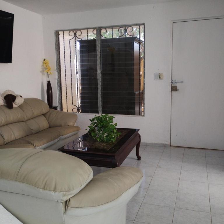 hermosa casa siete camas tres recamaras con piscina - Three-Bedroom Villa - 53
