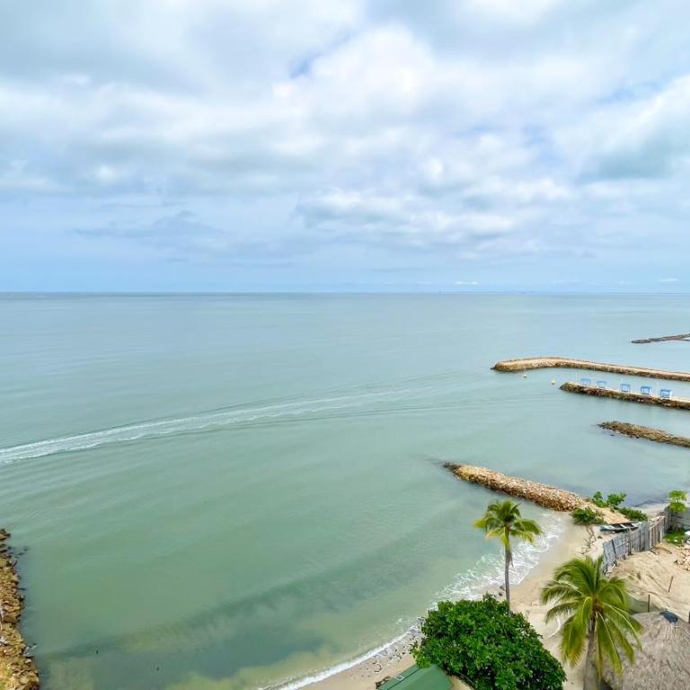 Magico Apartamento Frente al Mar 4 Habitaciones CB72 - Four-Bedroom Apartment - 4