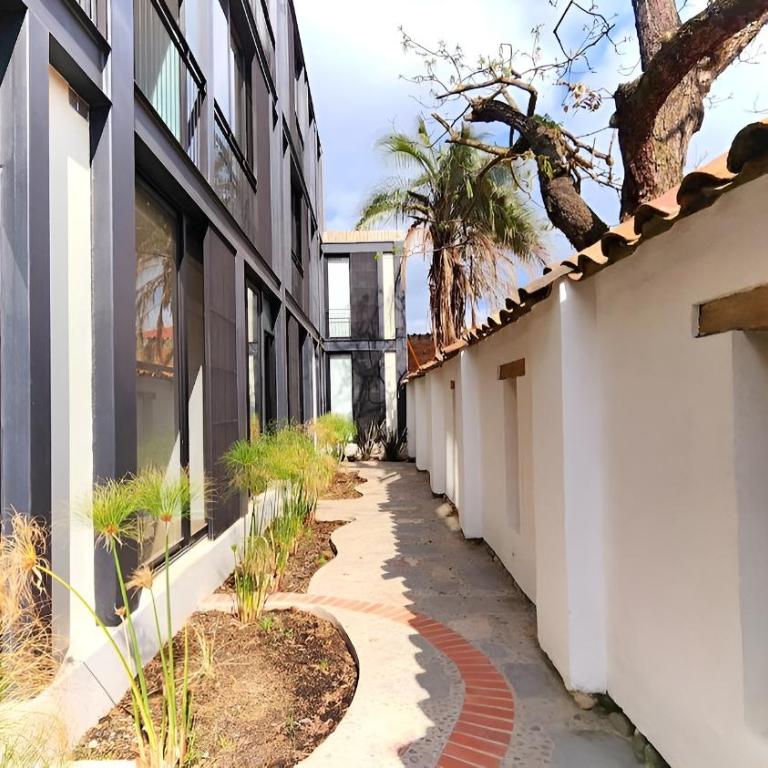 Suite Centro Histórico Cuenca Nueva de Lujo - Suite con vistas al jardín - 2