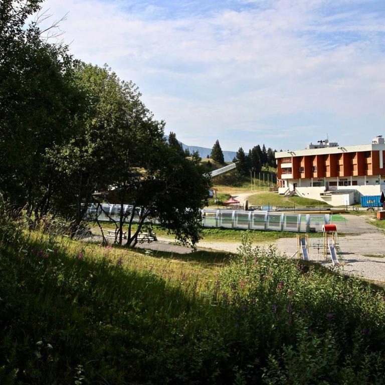 Studio lumineux avec loggia proche pistes et commerces - Studio - 9