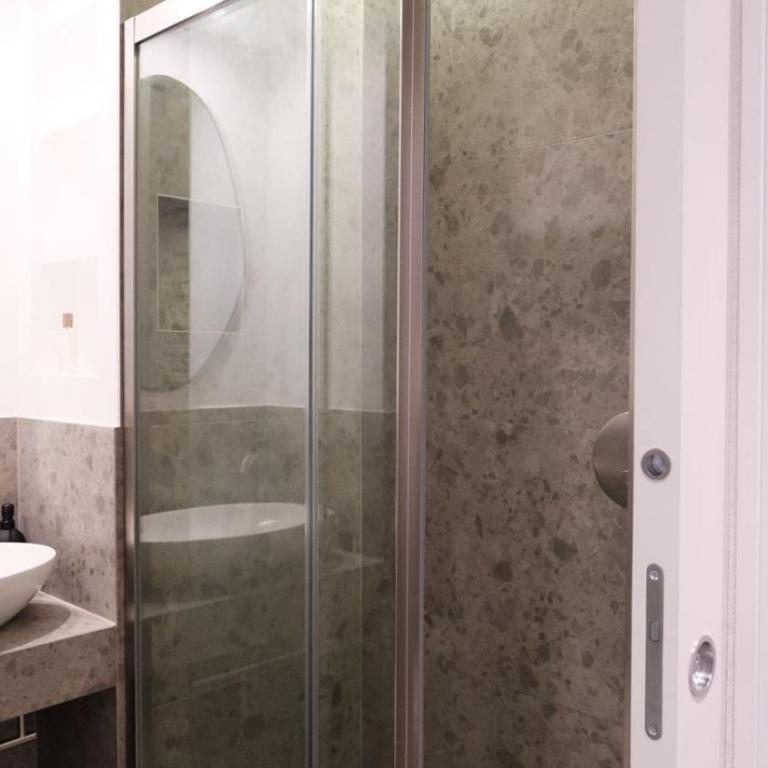 NEW - Castello Valentino Apartment - One-Bedroom Apartment - 7