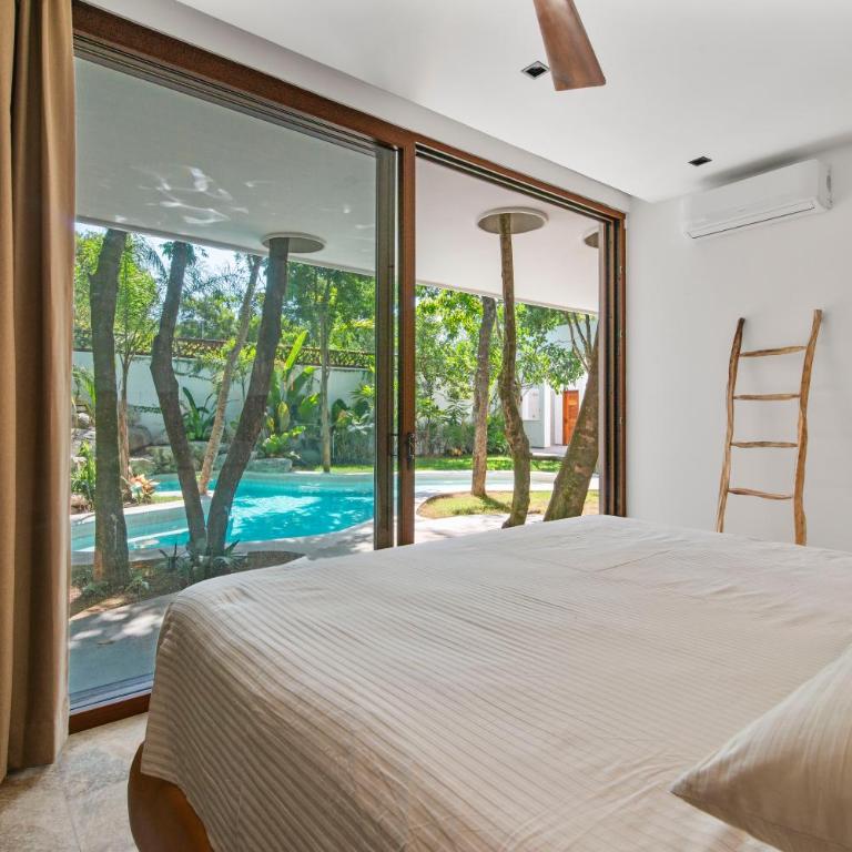 Villa with Lagoon Pool & Jacuzzi 400m from Xcaret - Villa with Private Pool - 36