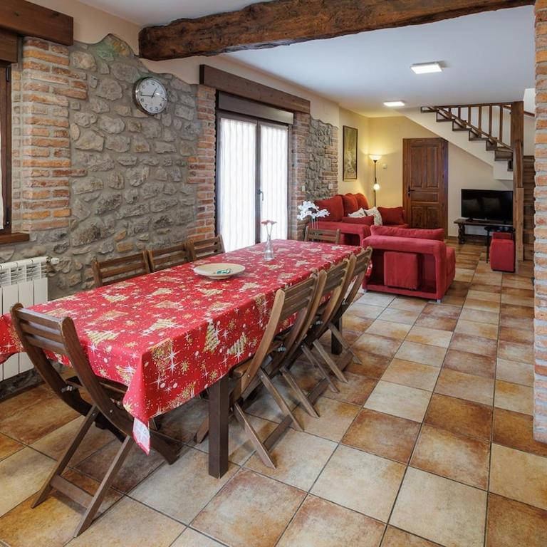 Casa Emeterio, habitaciones con baño en Cangas de Onís - Casa de 4 dormitorios - 15