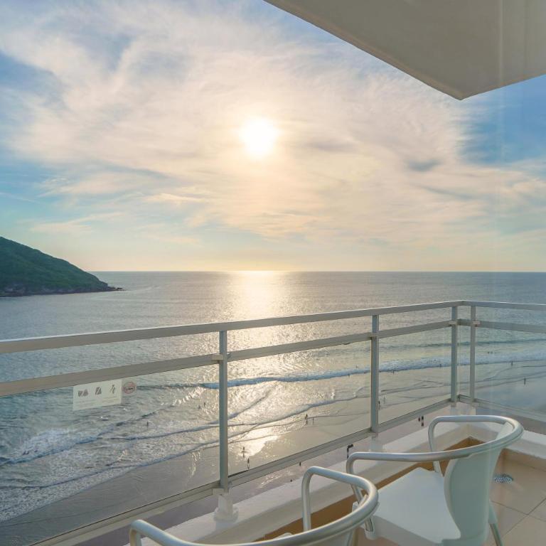 Pacific Palace Beach Tower Hotel - Studio with Sea View - 6