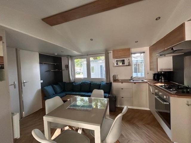 Camping bois Dormant, 4 étoiles 85 st jean de mont - Three-Bedroom House - 14
