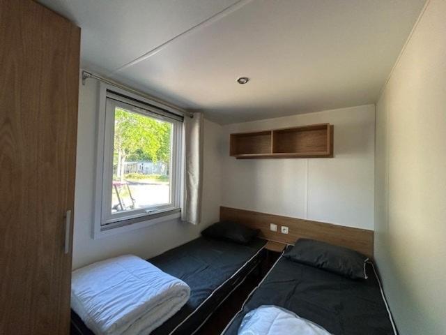 Camping bois Dormant, 4 étoiles 85 st jean de mont - Three-Bedroom House - 15
