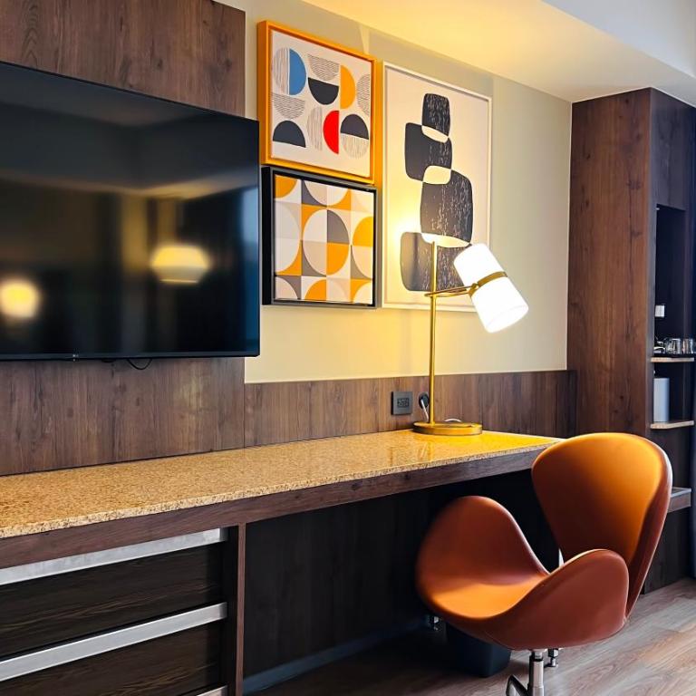 Holiday Inn Mexico City-Plaza Universidad by IHG - Standard Zimmer mit Kingsize-Bett - 2