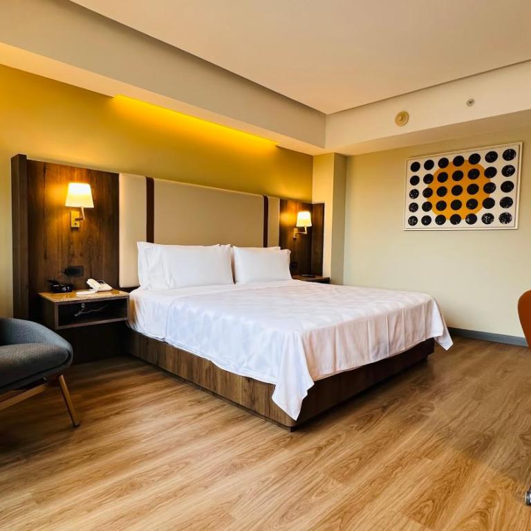 Holiday Inn Mexico City-Plaza Universidad by IHG - Standard Zimmer mit Kingsize-Bett - 5