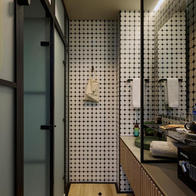 Calle Flora Hotel by Jalo - Standard Queen Room - 7