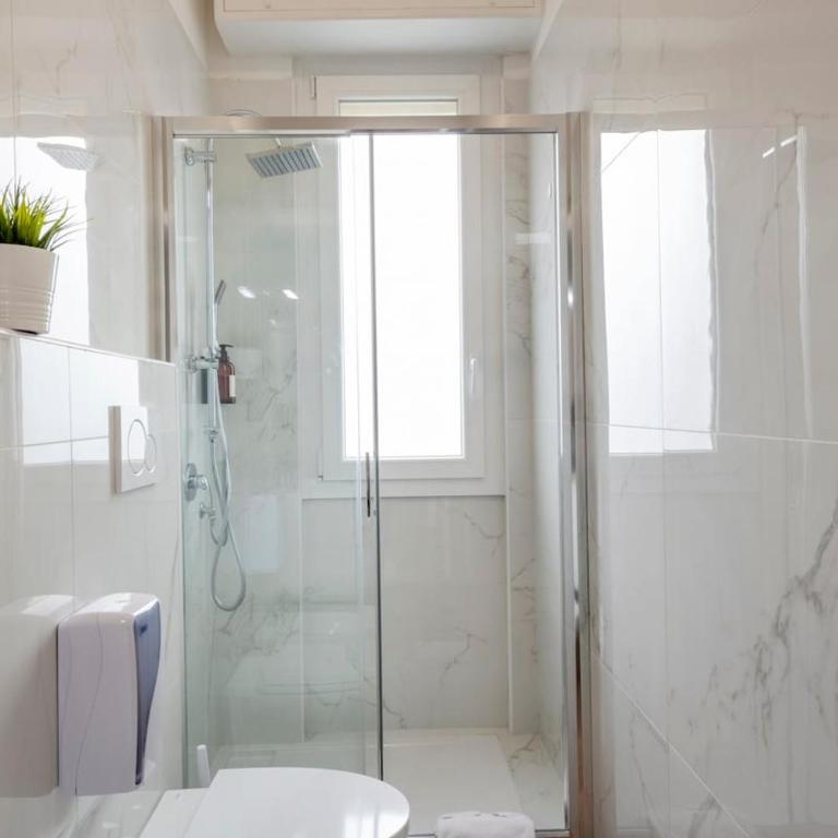 Trevi 4 - The White Studio - B Home - Appartamento con 1 Camera da Letto - 5