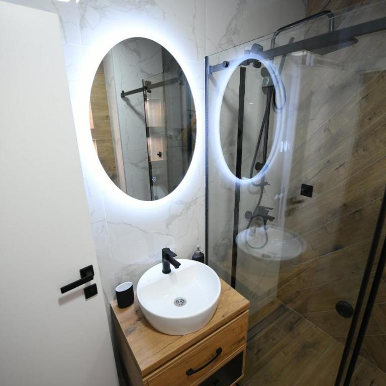 Cristal Palace Suites 003 - Two-Bedroom Apartment - 12