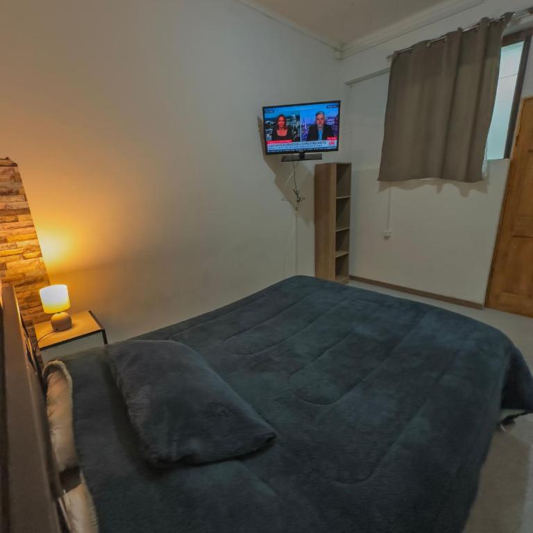 Hostal Antonella - Habitación Estándar - Cama extragrande - 3