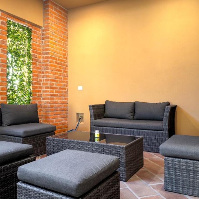 Stunning 2BR Condo - 5 Min to Beach - Apartamento de 2 dormitorios - 22