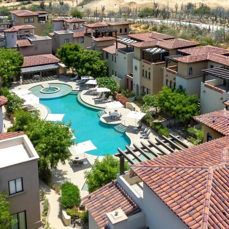 Stunning 2BR Condo - 5 Min to Beach - Apartamento de 2 dormitorios - 24