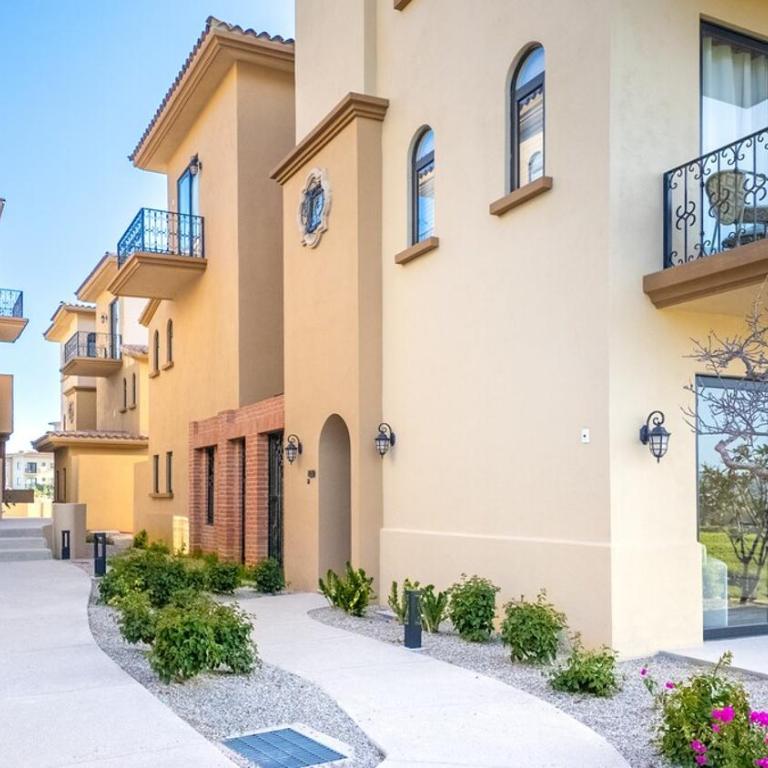 Stunning 2BR Condo - 5 Min to Beach - Apartamento de 2 dormitorios - 21