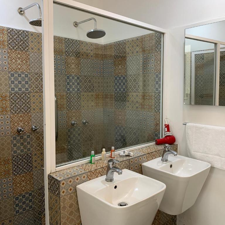 Condesa Haus Rentals - Premium Quadruple Room - 5