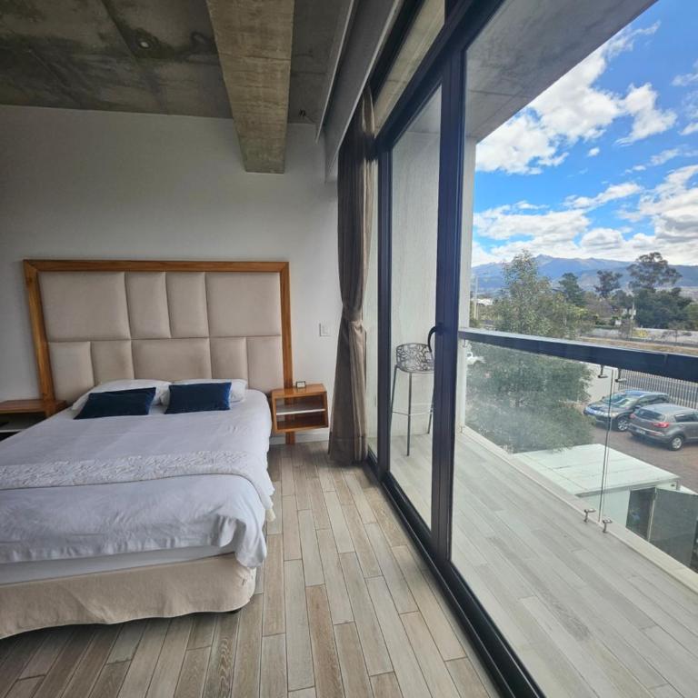 Flor de Lis Suites - One-Bedroom Apartment - 6