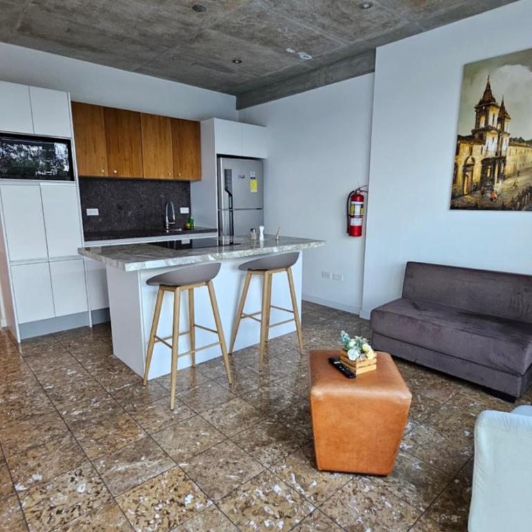 Flor de Lis Suites - One-Bedroom Apartment - 5