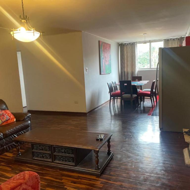 Miraflores Dpto 3 dormitorios - Three-Bedroom Apartment - 1