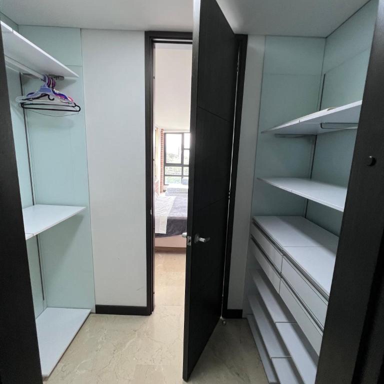Huge Apartment for families at Poblado - Three-Bedroom Apartment - 5