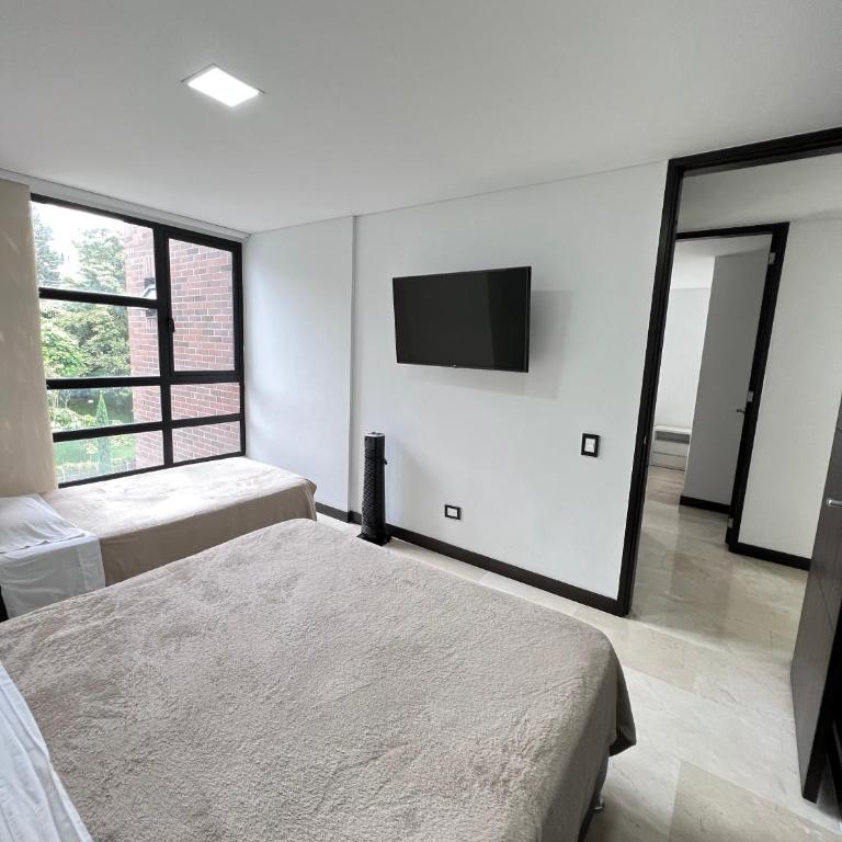 Huge Apartment for families at Poblado - Three-Bedroom Apartment - 17