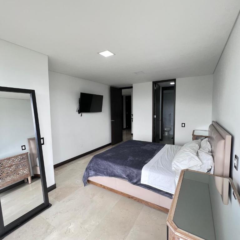 Huge Apartment for families at Poblado - Three-Bedroom Apartment - 25