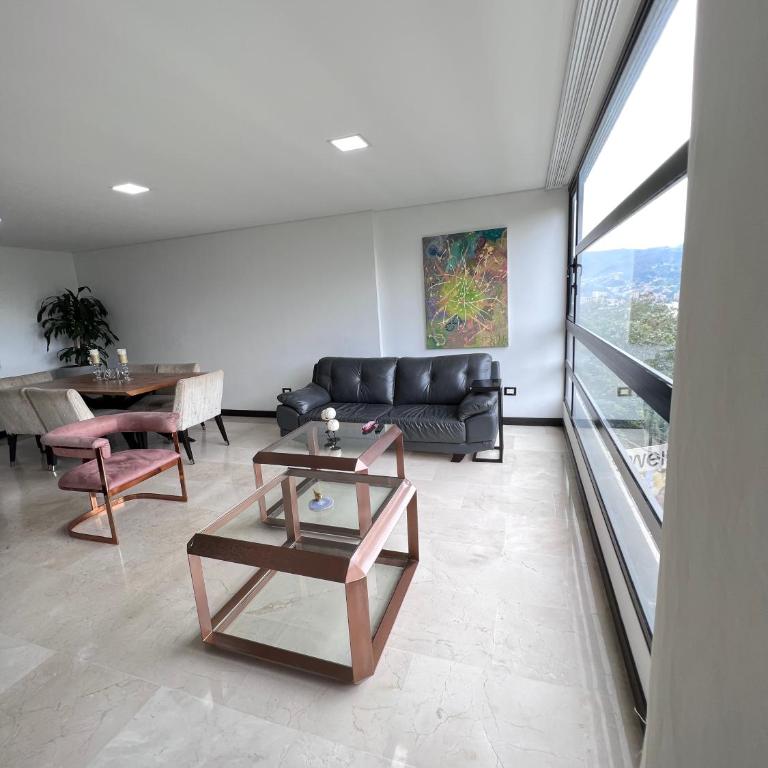 Huge Apartment for families at Poblado - Three-Bedroom Apartment - 29