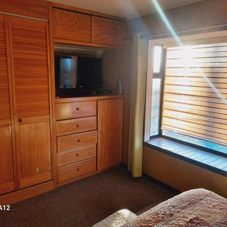 Casa con quincho - Two-Bedroom House - 13