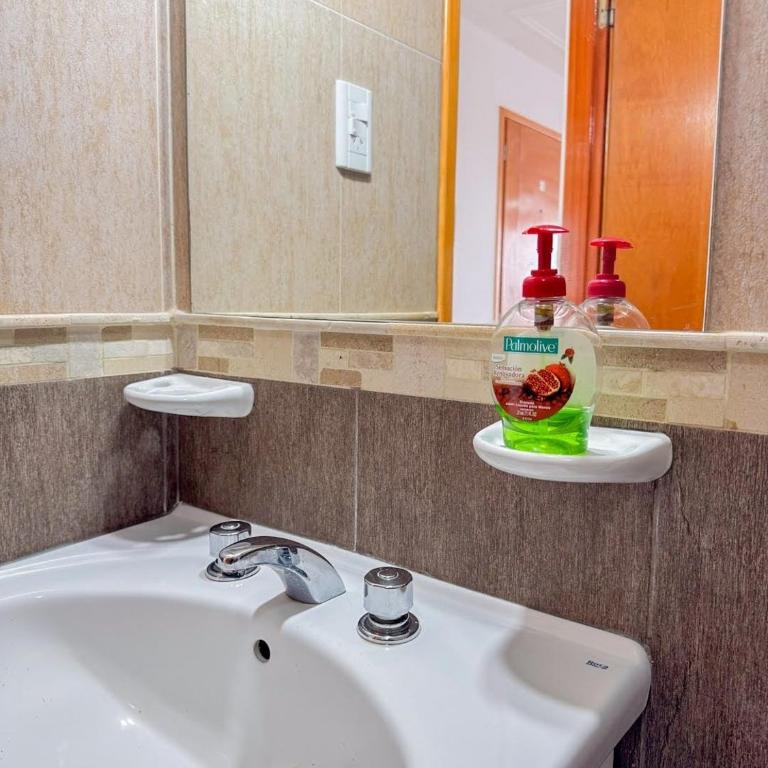 Ubicación perfecta con vista al Puente, AC, WIFI - Apartamento de 2 dormitorios - 10