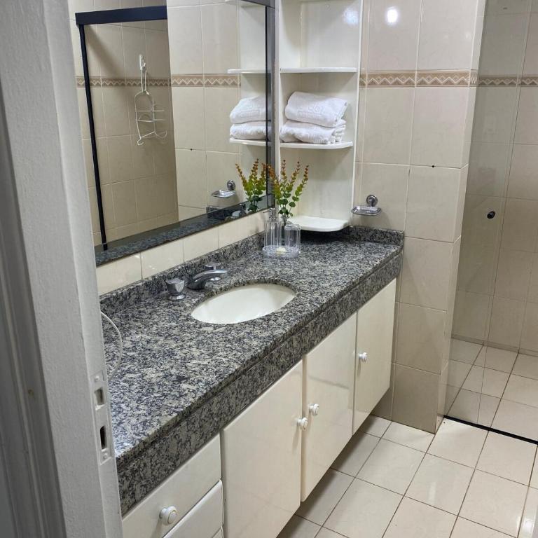 Vista al Lago y Puente en la Triple Frontera Ciudad del Este - Apartamento de 1 dormitorio - 10