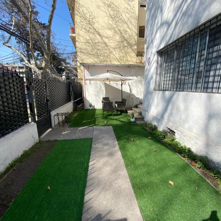 CASA ROMÁN Habitación 3 personas en Providencia - Habitación Doble con vistas al parque - 4