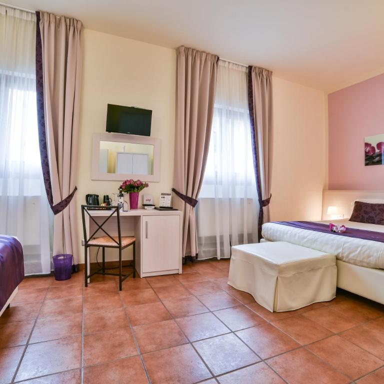 Hotel Bella Firenze - Camera Familiare - 2