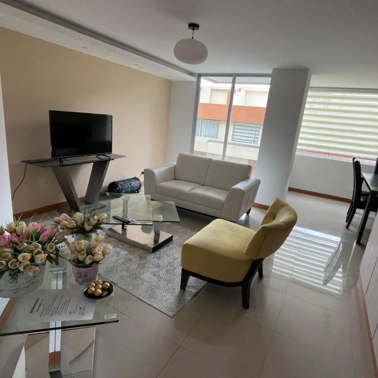 Aitana Delux - Three-Bedroom Premium Apartment with Balcony - 1