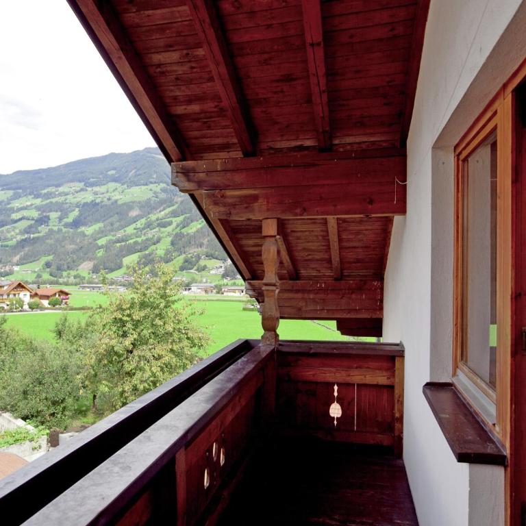 Beautiful apartment in Fugen Zillertal - Apartment mit 6 Schlafzimmern - 18