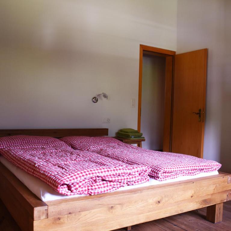 B&B Hängebrigga - Standard Doppelzimmer mit Gemeinschaftsbad - 3