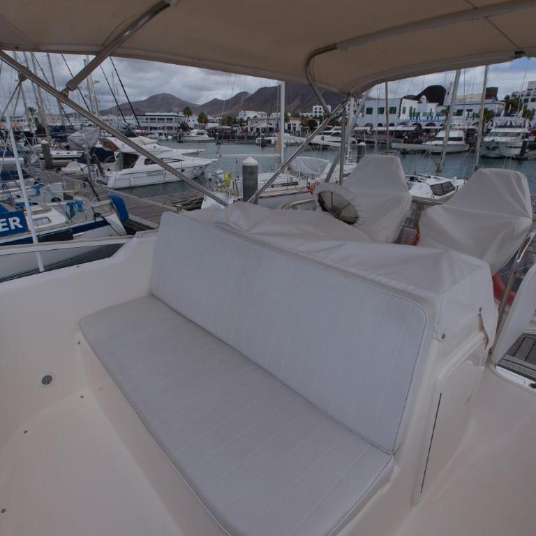 Yaku Wayra Charter - Cabin on Boat - 31