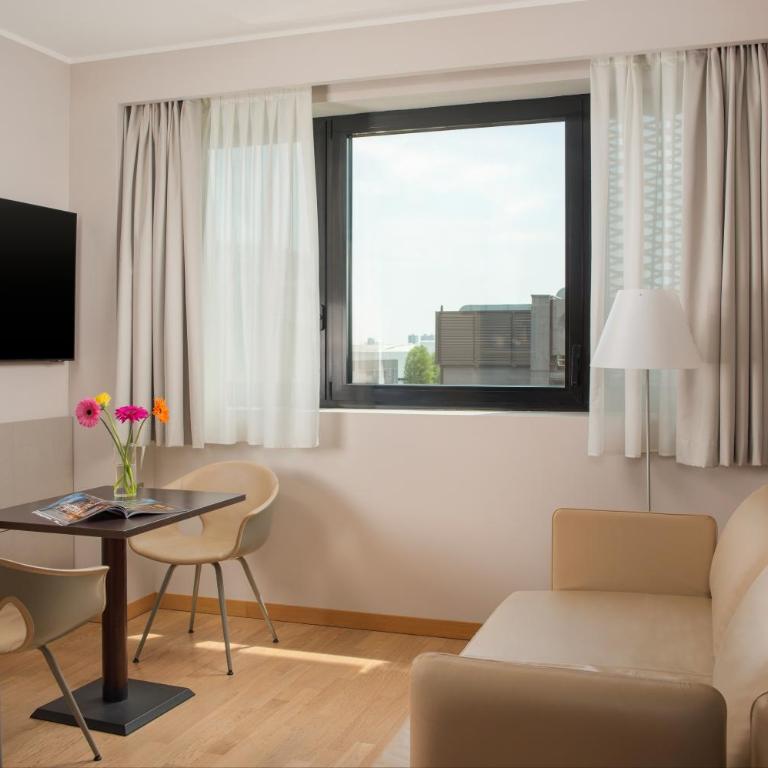 UNA Hotels Bologna Fiera - Suite - 3