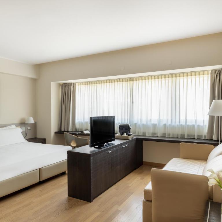 UNA Hotels Bologna Fiera - Executive Double Room with Sofa Bed - 1