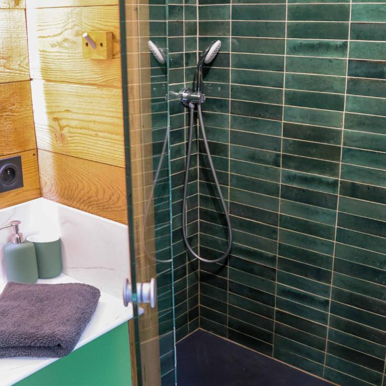 Genepi loft duplex 4 personnes - Two-Bedroom Apartment - 21